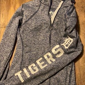 Detroit tiger sweatshirt